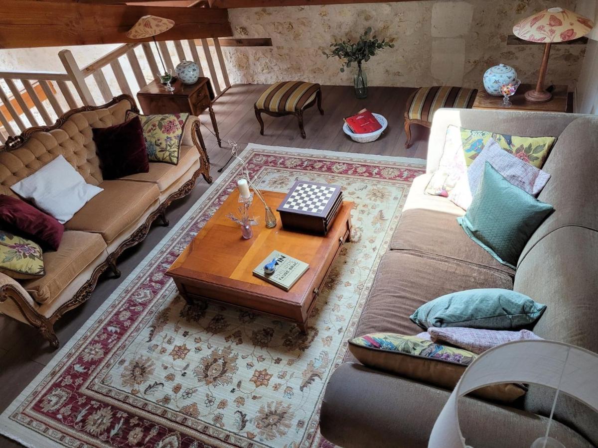 Chambre Vigne, Piscine Spa Fitness Lugon et l’Ile du Carney Exterior foto